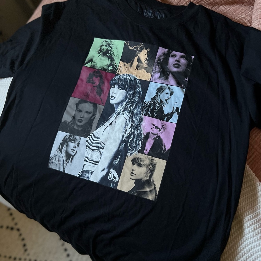 Taylor Swift Eras Tour black t-shirt NEW size XL official tour merch